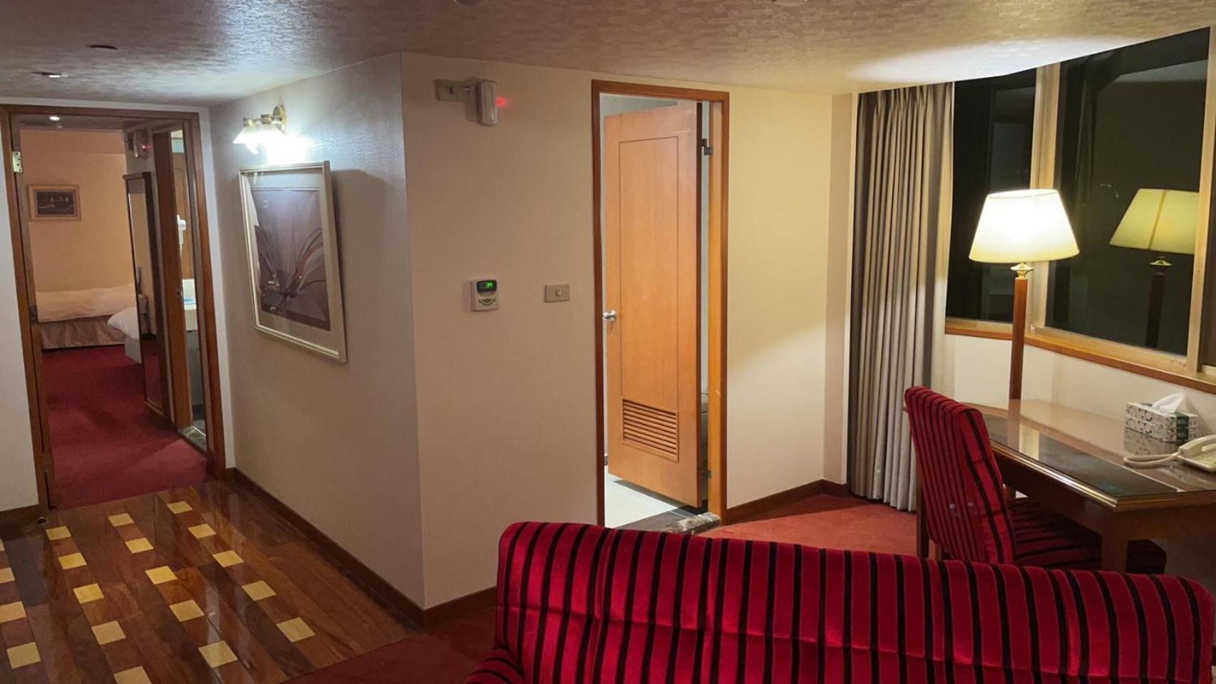 Hotel Avenue Hsinchu Esterno foto